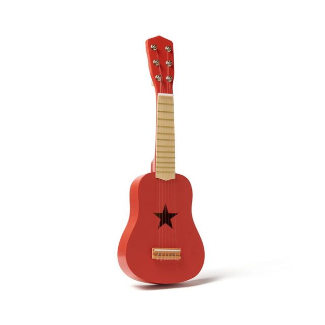 ΚC1000517 KIDS CONCEPT. Κιθάρα Star (κόκκινο) - Δεν υπάρχει πιο ουσιαστική καλλιέργεια της ψυχής από τη μουσική, για αυτό και η Kid's Concept θέλει να βοηθήσει τα παιδιά σας να την αγαπήσουν όσο νωρίτερα γίνεται! Η Kid's Concept μας φέρνει μια κιθάρα 6 χορδών για τους εκκολαπτόμενους ροκ σταρ! Αυτή η μικρή κιθάρα είναι ιδανική για να έρθουν τα μικρά παιδιά στην πρώτη τους επαφή με τη μουσική, καθώς είναι εύκολη στο κράτημα και τα παιδιά θα διασκεδάσουν κάνοντας ήχους και παίρνοντας μέρος σε μουσικές δραστηριότητες. Οι κιθάρες είναι χειροποίητες, δηλαδή η κάθε μία είναι μοναδική!