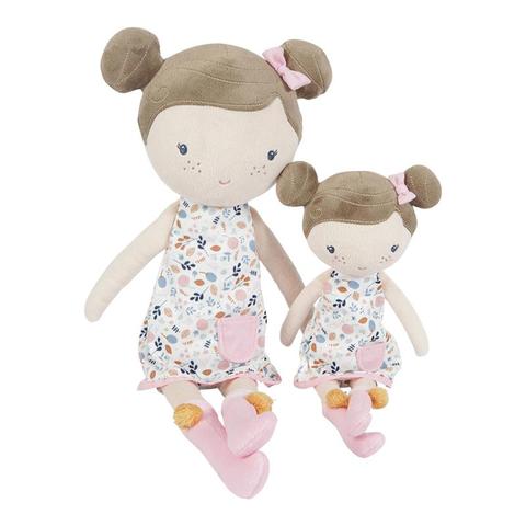 All Little Dutch toys, like the new fabric dolls, are high quality, with elegant colours and prints. All products comply with European directives and are produced in a socially responsible way.