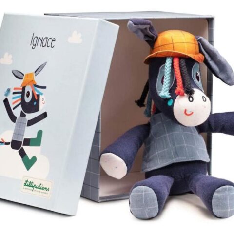 LI83249 LILLIPUTIENS- Cuddly plush Ignace in a gift box - Who is hiding inside this beautiful box? It's Ignace, the beautiful donkey! Soft and fluffy, this soft, fabric toy is perfect for little hands. It comes in a quality box, making it a great gift idea!