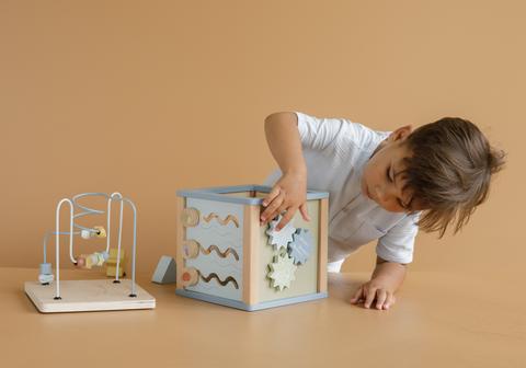 Seconds image for LD7029 LITTLE DUTCH. Wooden Activity Cube Ocean - This wooden activity cube provides plenty of challenges for children. Each side features wonderful marine animals of the Ocean collection and offers a different educational activity, including a shape sorter, turning gears, puzzles and a fun bead spiral on top. With each activity, children develop their fine motor skills and are encouraged to use their creativity. This toy captivates children's curiosity and brings lots of fun.