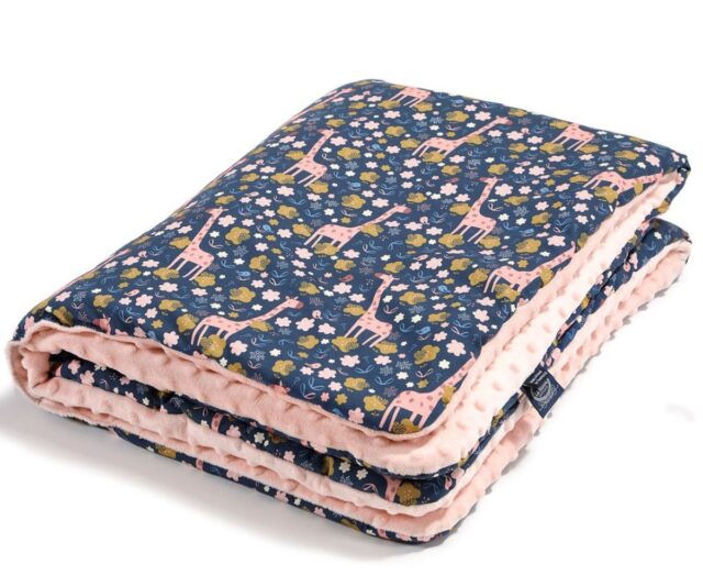 CHILDREN'S BLANKET (M) FRENCH ROSE JARDIN - POWDER PINK - La Millou's double-sided children's blankets (100 cm x 80 cm) are the best company for winter.