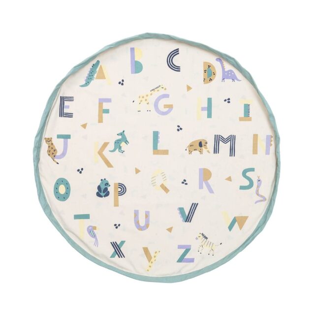 PG301114 PLAY&GO. Play mat - bag 2 in 1. Animal Alphabet - Make the Latin alphabet a game, with this fun, colourful and soft play-bag mattress. With all the letters of the Latin alphabet and some special animal friends, this play mat is great for exploring and adventuring with all your favorite toys.