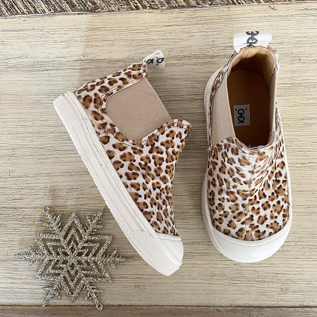 Oh my hug-leopard - Handmade Greek shoes from Italian leather. Comfortable with a flexible sole.