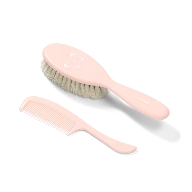 BabyOno: Soft natural brush and comb Soft Pink - The soft bristle is ideal for brushing on baby's fine hair.
