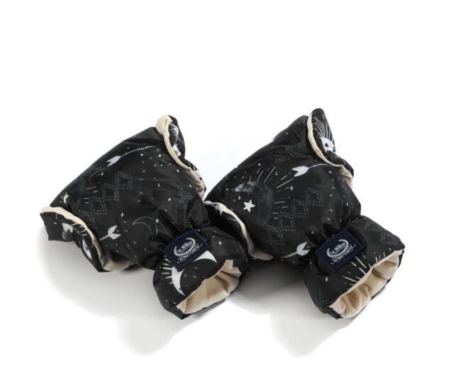 ASPEN WINTERPROOF MUFF GLOVES DARK LUNA – RAFAELLO - The mittens The muff is a product that allows you to enjoy a walk in any weather. It effectively warms your hands while pushing the pram and protects them from snow, wind and rain.