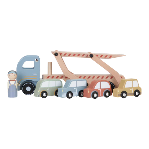 ξύλινο φορτηγό, τέσσερα ξύλινα αυτοκινητάκια και ένας οδηγός ξύλινος